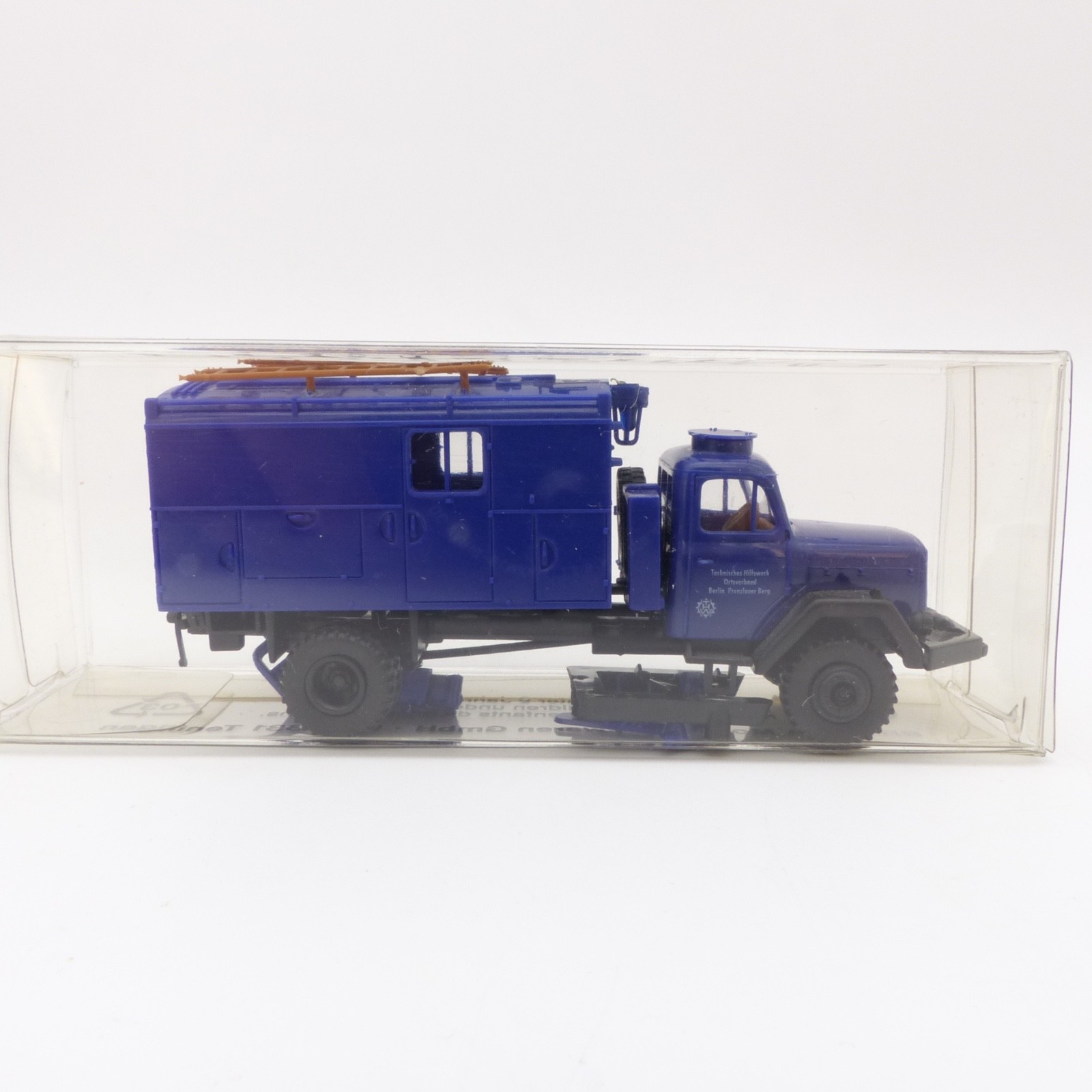 Brekina 1:87 Magirus Mercur Einsatzwagen des THW in OVP EX8220 – Bild 3