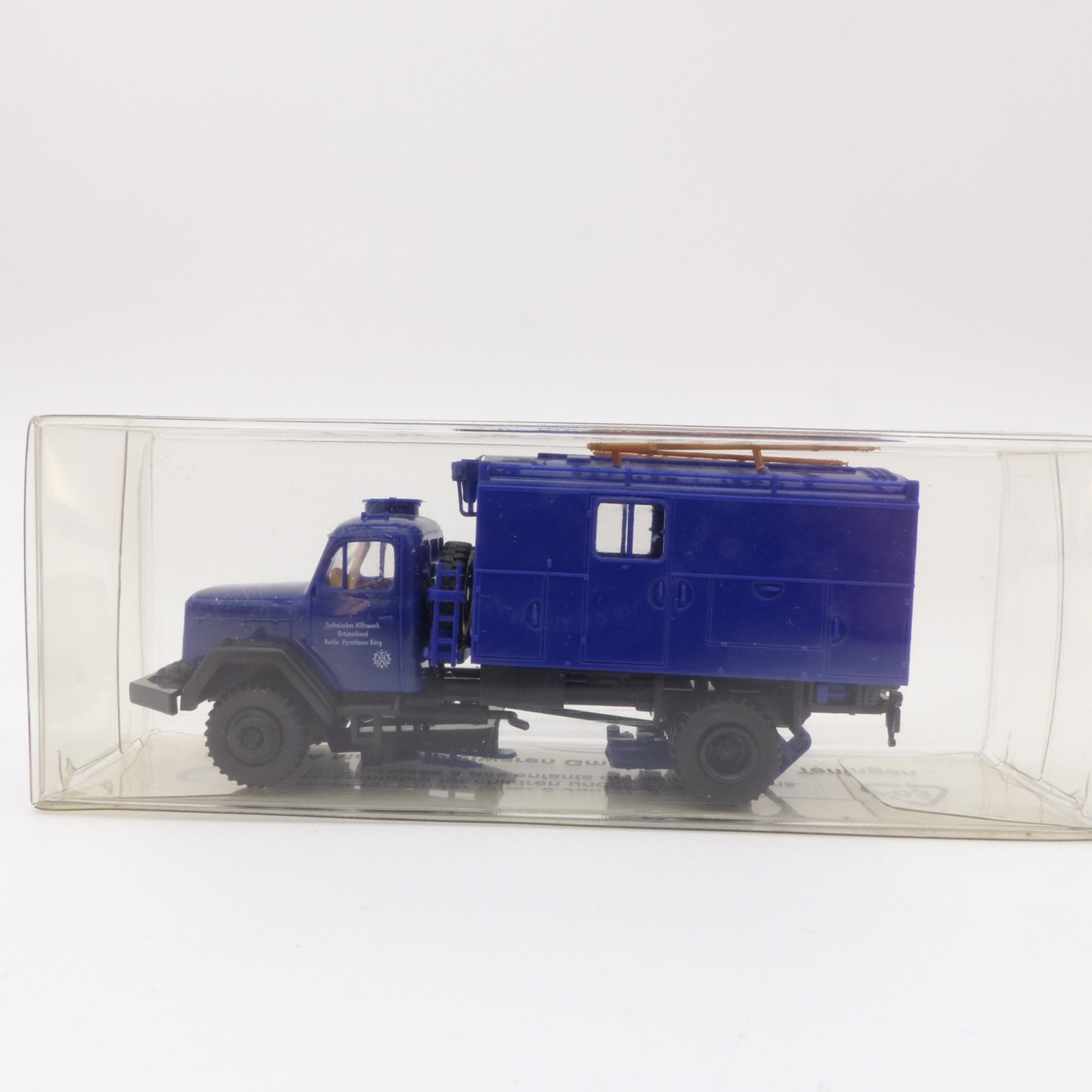 Brekina 1:87 Magirus Mercur Einsatzwagen des THW in OVP EX8220