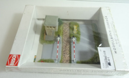 Busch N 8025 Bahnübergang neuwertig in OVP QR4811 – Bild 3