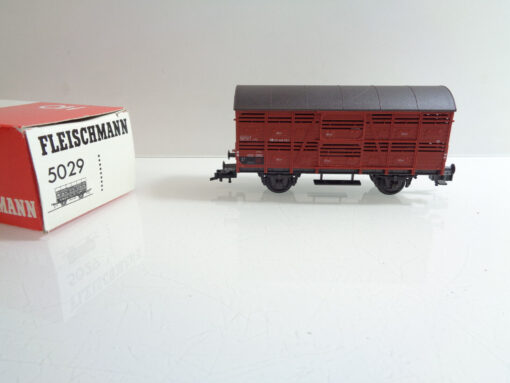 Fleischmann H0 5029 AC Verschlag/Viehwagen der DB in OVP AR5745