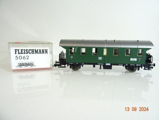 Fleischmann H0 5062  Personenwagen 2. Klasse der DB  in OVP PR2695