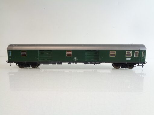 Fleischmann H0 Gepäckwagen der DB Licht BH764 o.