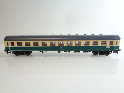 Fleischmann H0 IC Personenwagen 2. Kl. der DB BH599 o.