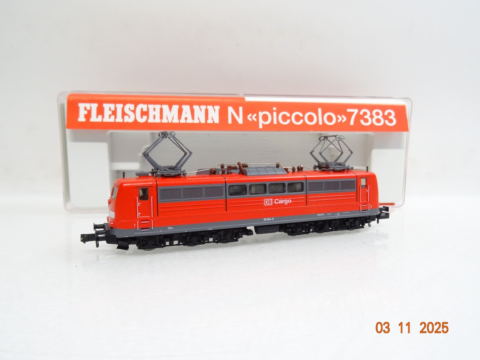 Fleischmann N 7383 E-Lok BR 151 004-9 der DB Cargo in OVP JL4085
