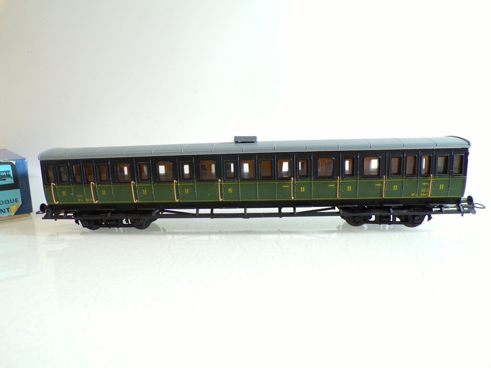 France Trains H0 212 Abteilwagen 2. Kl. in OVP BH1121 – Bild 3