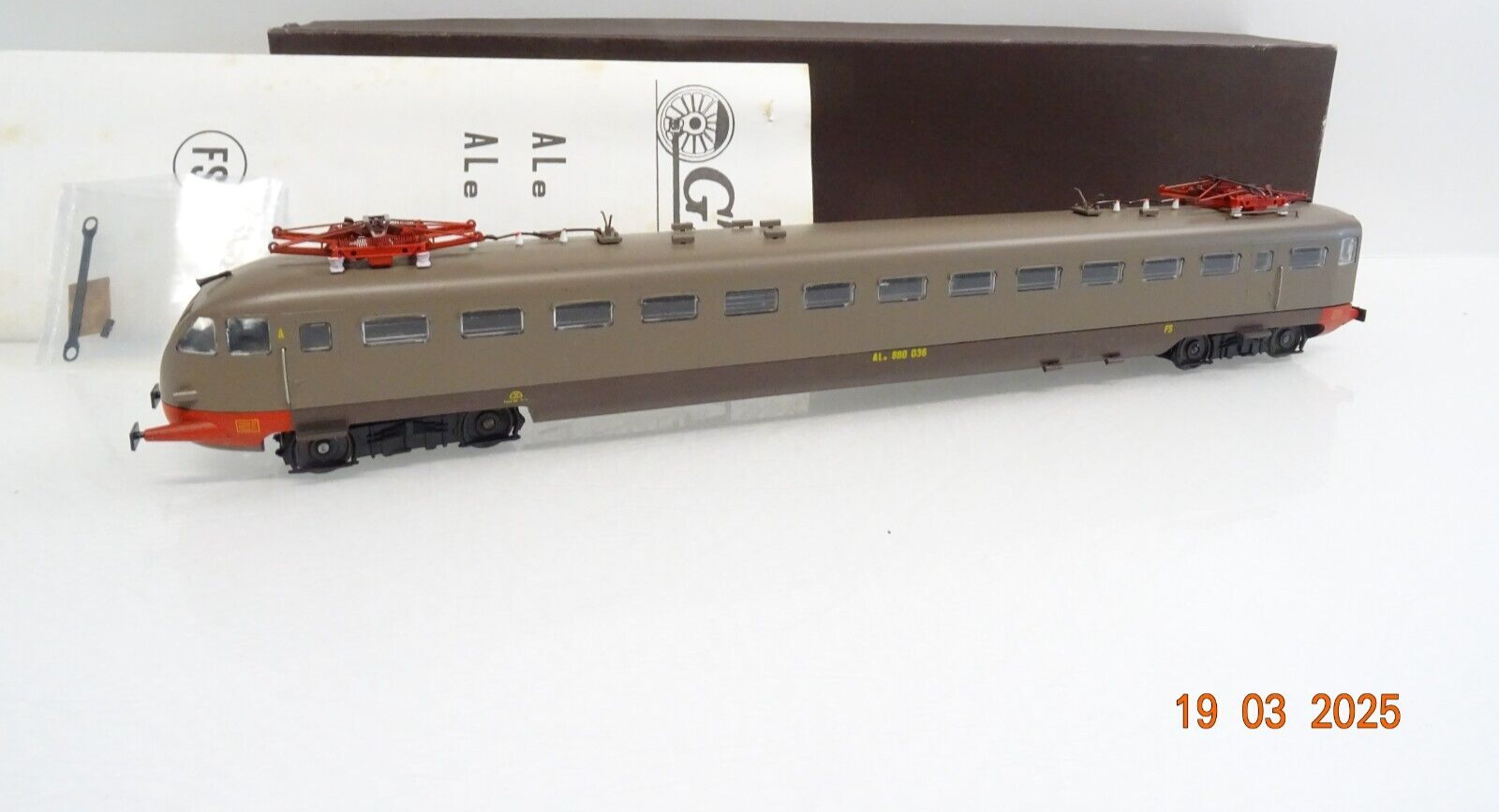 GT H0 2030 Italien Elektrotriebwagen ALe 790/880 Savigliano in OVP LE9456