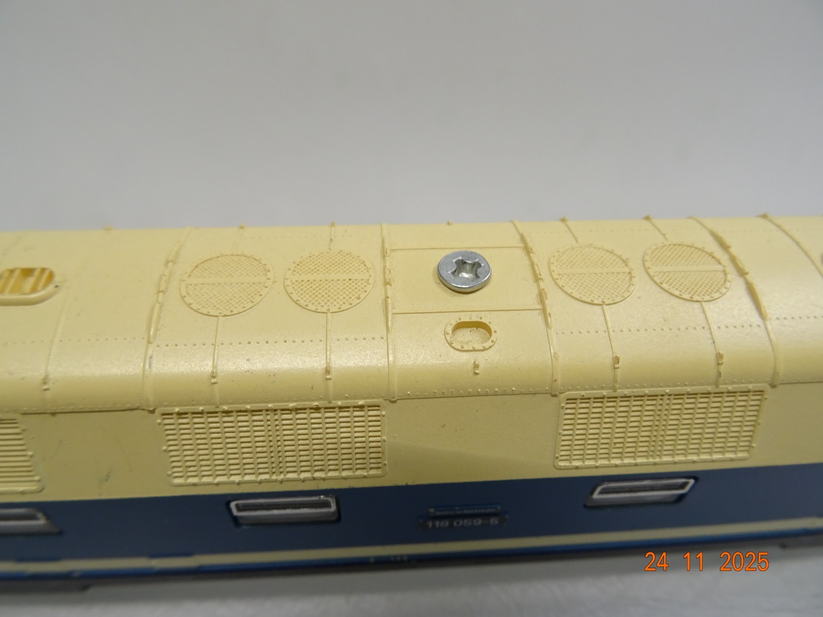 Gützold H0 Diesellok BR 118 059-5 der DR JL4699 o. – Bild 4