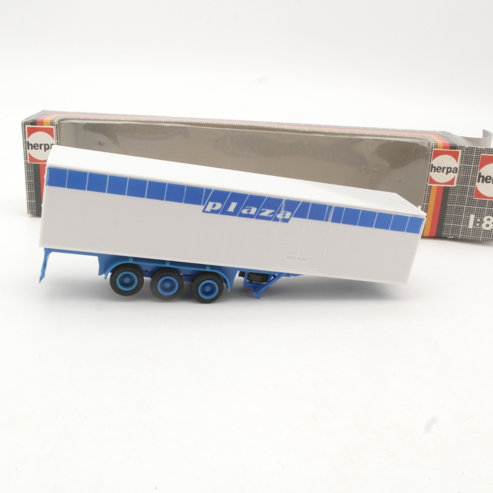 Herpa 1:87 LKW Auflieger Plaza in OVP RR5410 – Bild 3