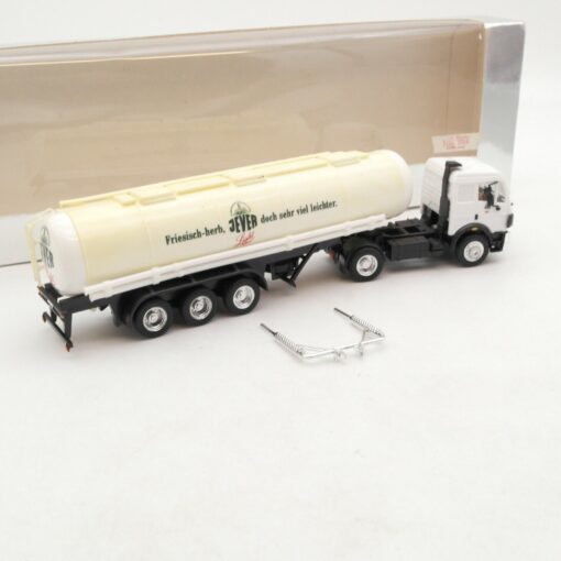 Herpa 1:87 MB Tank-Sattelzug Jever Light in OVP RI8860 – Bild 3