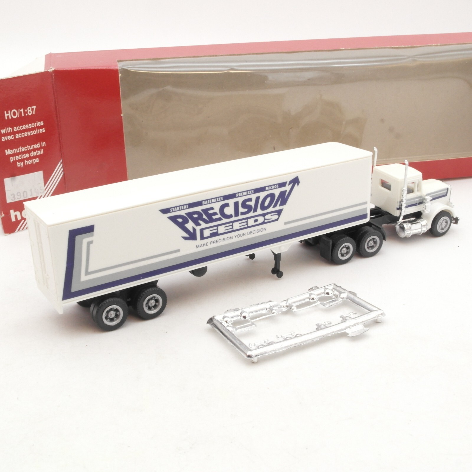 Herpa 1:87 US Truck Precision Feeds in OVP RA8746 – Bild 3
