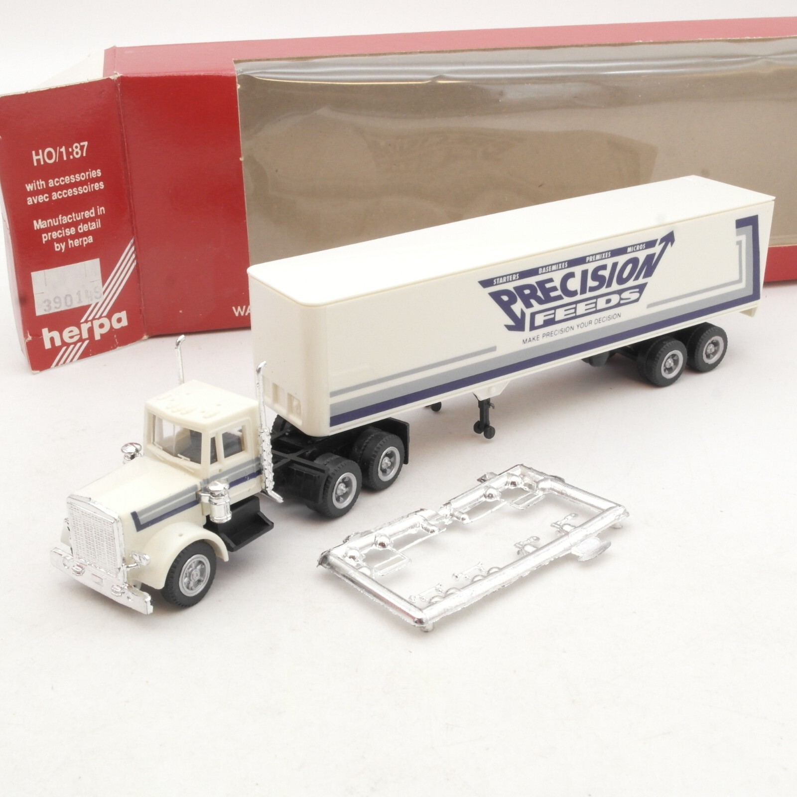 Herpa 1:87 US Truck Precision Feeds in OVP RA8746