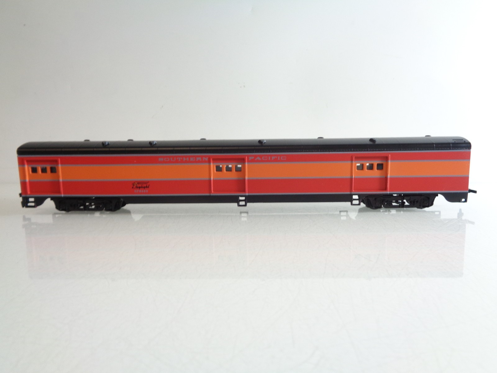 IHC H0 48250 Gepäckwagen der Southern Pacific in OVP BH925 – Bild 3