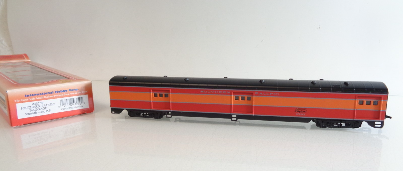 IHC H0 48250 Gepäckwagen der Southern Pacific in OVP BH925