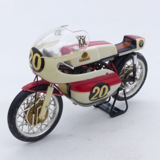Italerie 1:9 Motorrad Yamaha RD 56 250 fertig gebaut siehe Bilder o. EX6602