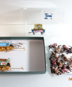 Konvolut H0 Oktoberfest Umzugwagen Figuren Set siehe Foto CK4631 o.