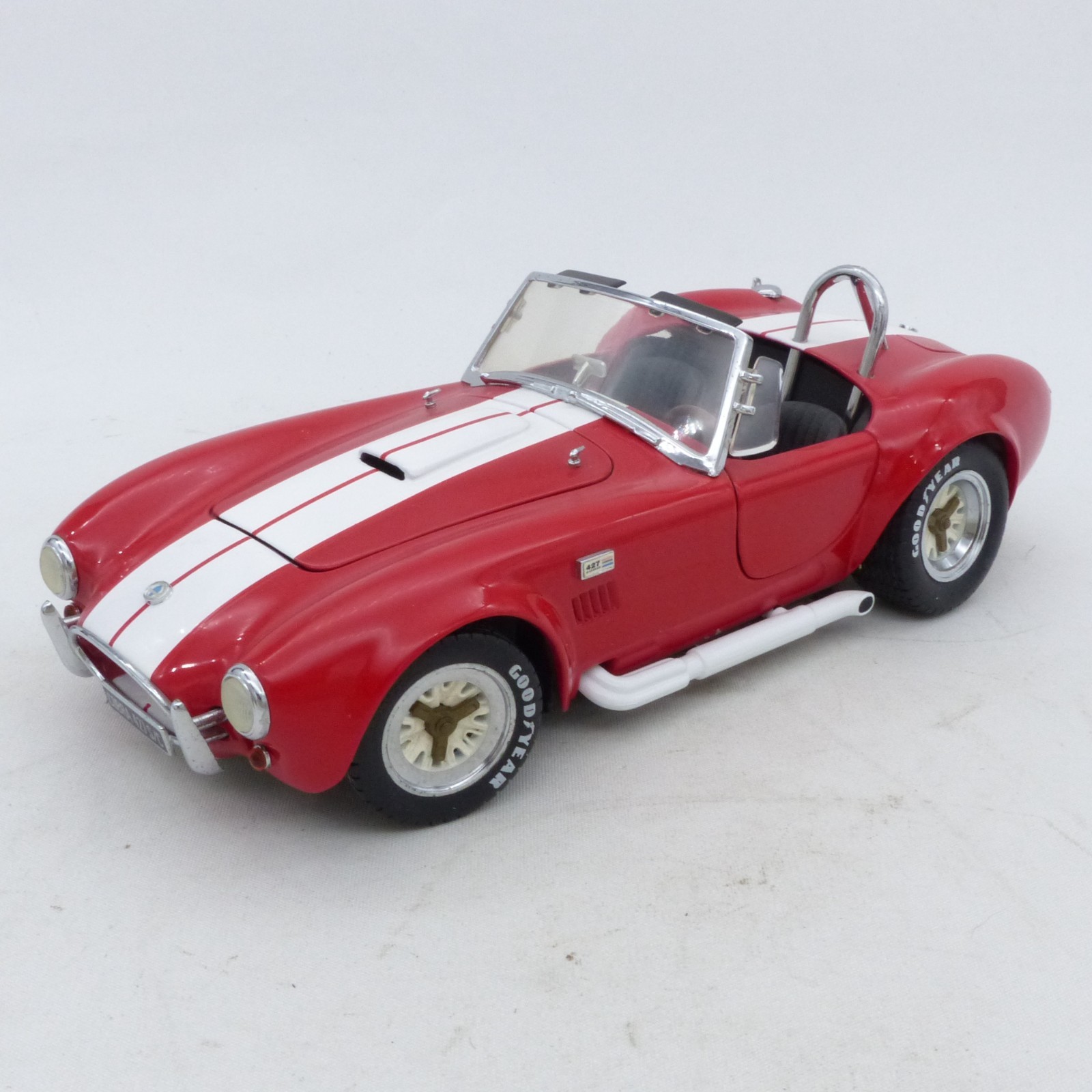 Kyosho 1:18 Shelby Cobra 427 S/C rot/weiß in Tüte siehe Bilder o. EX8389 – Bild 3
