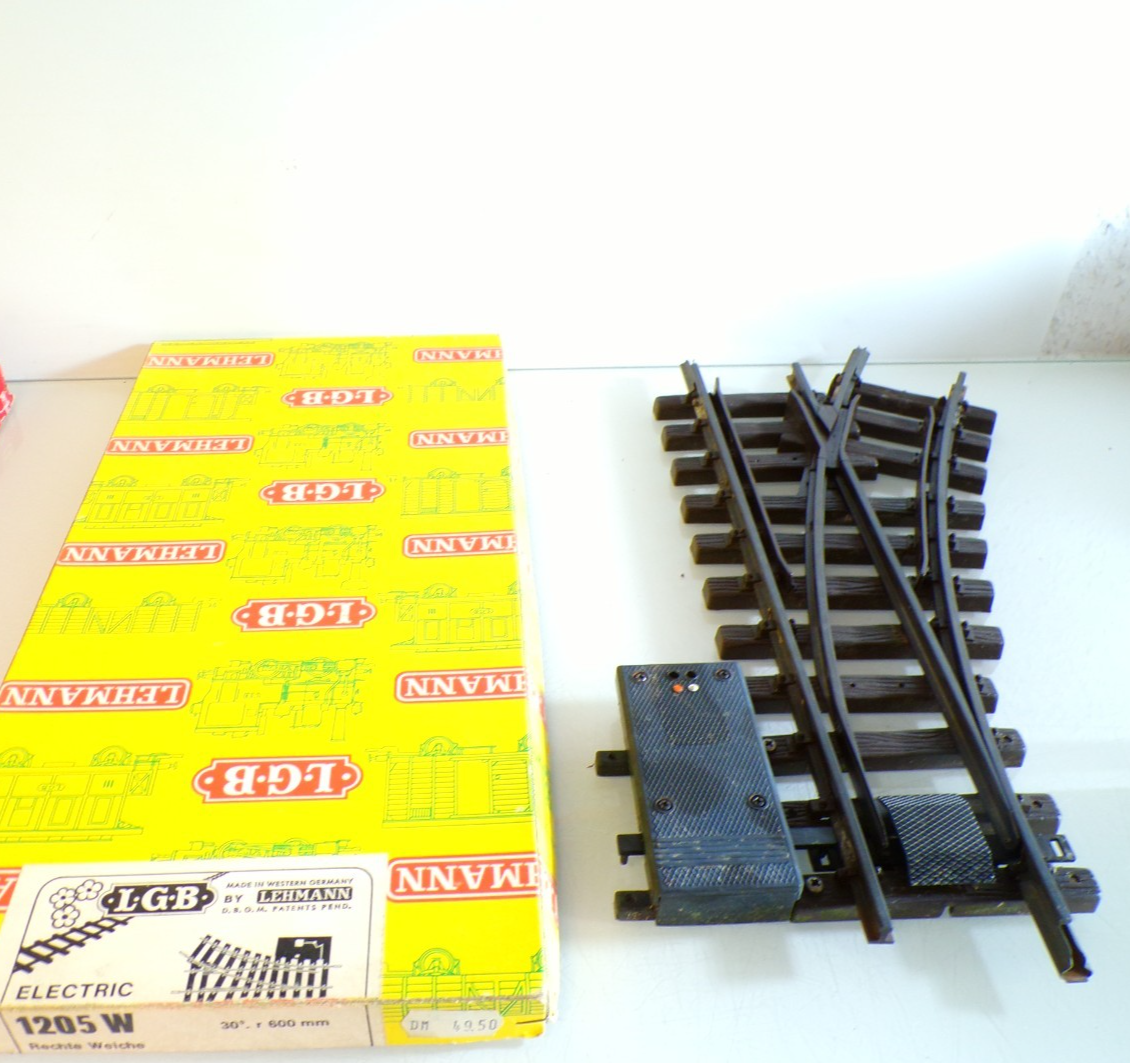 LGB Spur G 1205 Weiche rechts mit Antrieb siehe Foto in OVP PK2310
