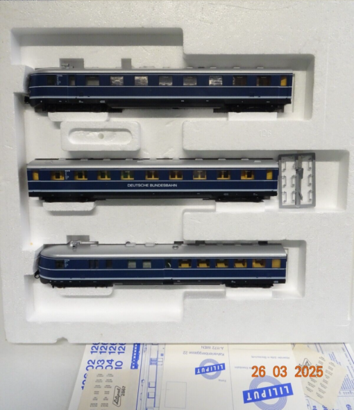 Liliput H0 126 03 2 Dieseltriebzug 3tlg. VT 06 106 der DB in OVP LE9724