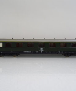 Liliput H0 83100 Personenwagen 1.Kl. der DB in EVP JD6905