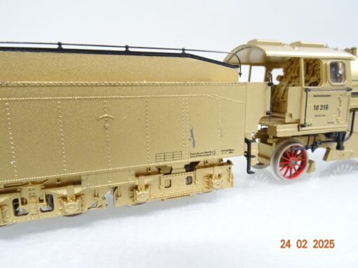 Liliput H0 Dampflok BR 18 316 goldfarben Standmodell in EVP LE8900 – Bild 4