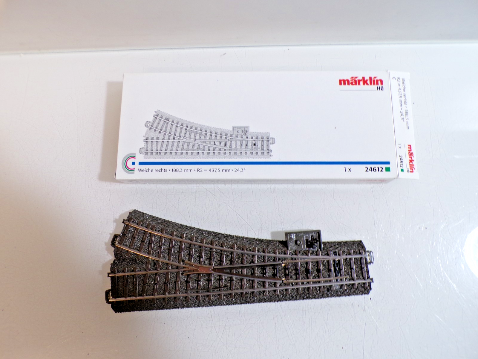 Märklin H0 24612 Weiche rechts siehe Foto in OVP PK2969