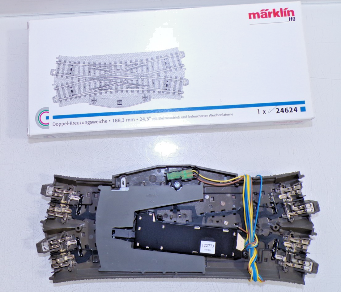 Märklin H0 24624 Doppelte Kreuzungsweiche mit Antrieb siehe Foto in OVP PK2959 – Bild 3
