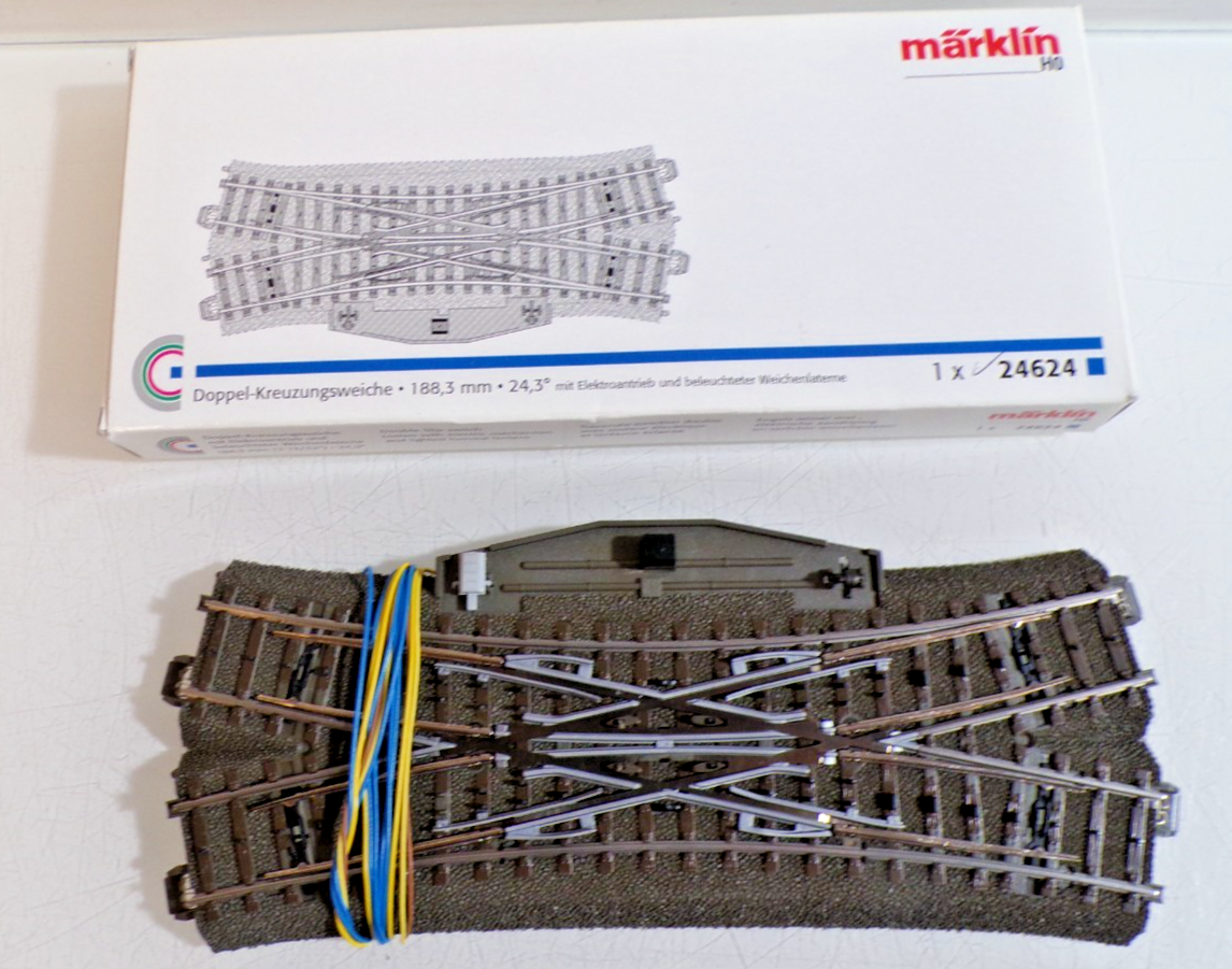 Märklin H0 24624 Doppelte Kreuzungsweiche mit Antrieb siehe Foto in OVP PK2959
