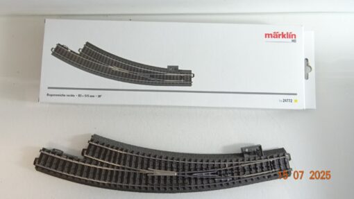 Märklin H0 24772 C Bogenweiche re mit Antrieb, Decoder, Laterne in OVP CK9645