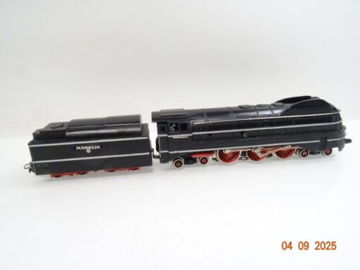 Märklin H0 3007 SK800 Dampflok BR 06 Stromlinie mit Figuren in OVP JL2797 – Bild 5