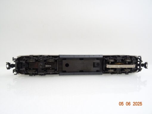 Märklin H0 34381 E-Lok 12X BR 128 001 5 Metall-Edition Delta in OVP JL932 – Bild 4