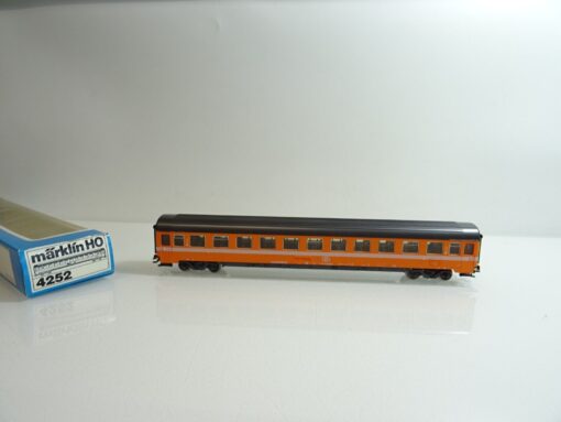 Märklin H0 4252 Personenwagen 2. Klasse der SNCB in OVP TF589