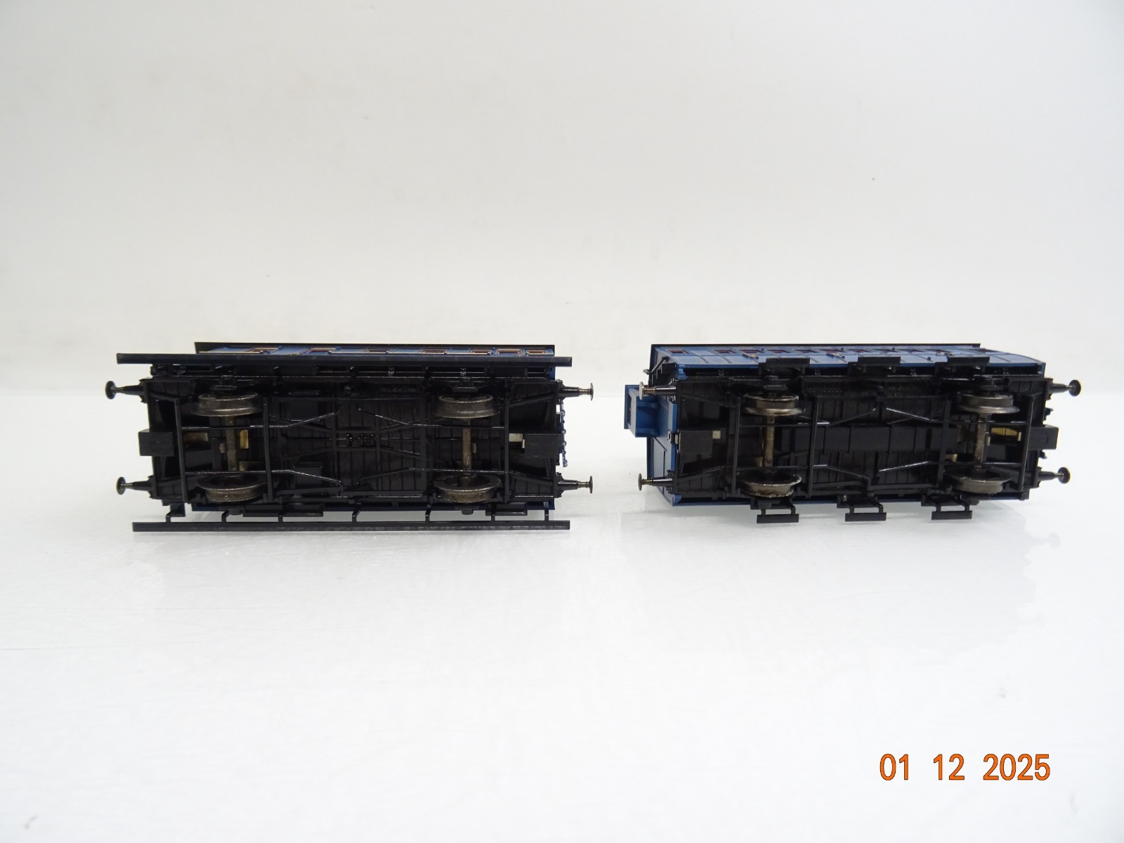 Märklin H0 4398 König-Ludwig-Zug Heizwagen + Servicewagen in OVP JL4799 – Bild 4