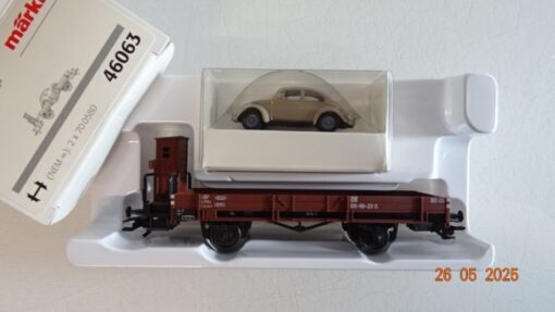 Märklin H0 46063 Niederbordwagen mit Ladung der DR in OVP PR8065