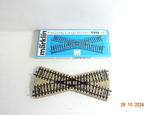 Märklin H0 5114 M-Gleis Kreuzung siehe Foto in OVP CK3654