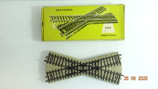 Märklin H0 5114 M-Gleis Kreuzung siehe Foto in OVP CK9045