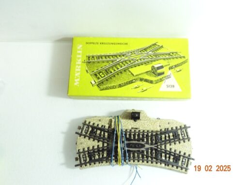 Märklin H0 5128 Doppelte Kreuzungsweiche siehe Foto in OVP CK6157