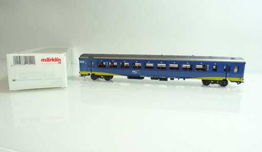 Märklin H0 IC Personenwagen 2. Klasse der NS EVP PR135
