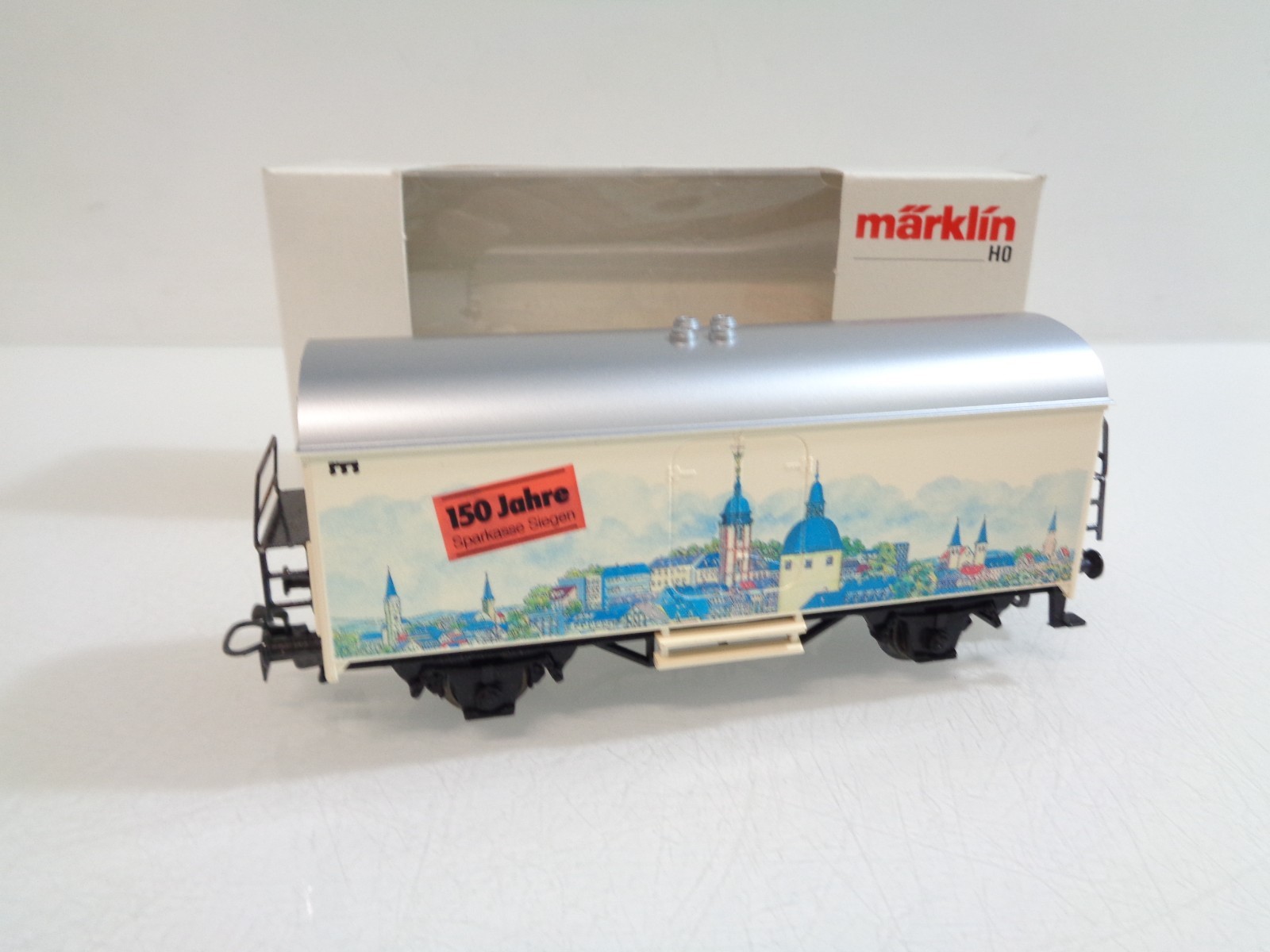 Märklin H0 gedeckter Güterwagen 150 Jahre Sparkasse Siegen in OVP RR5634
