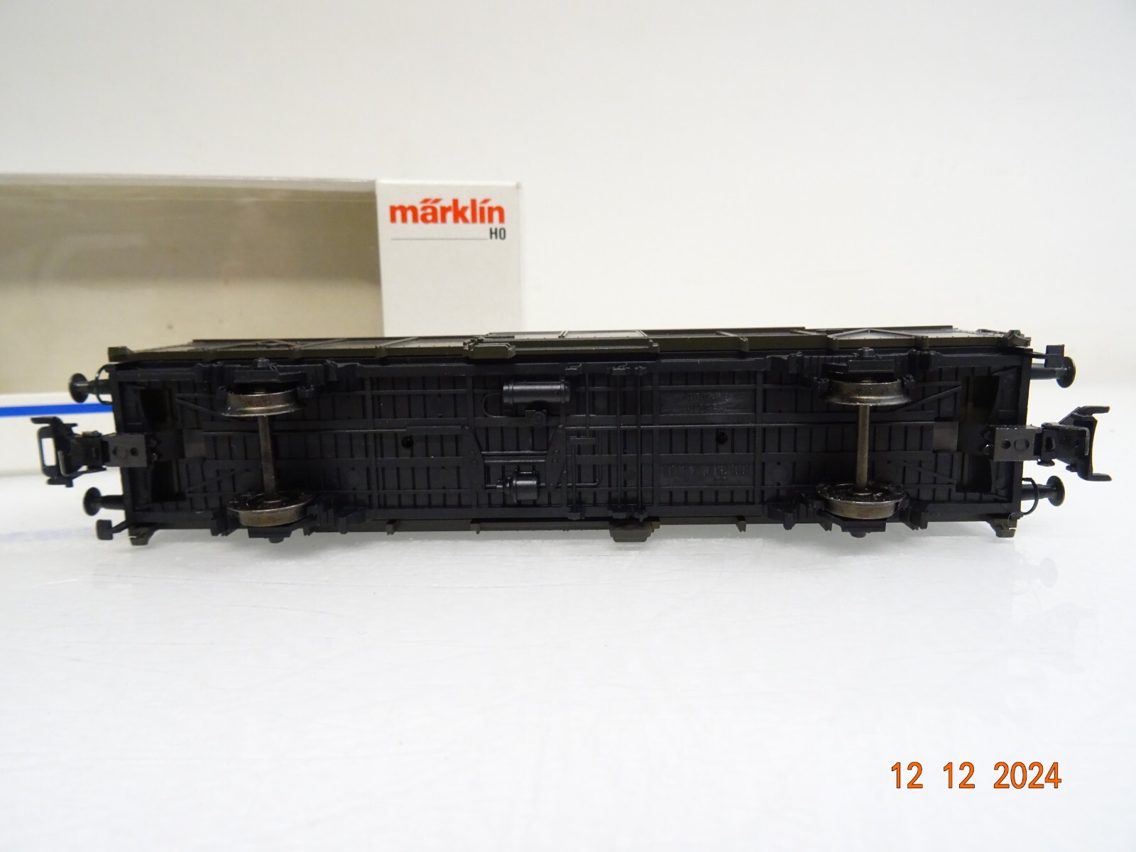 Märklin H0 gedeckter Postgüterwagen der DBP OVP PR4750 – Bild 4