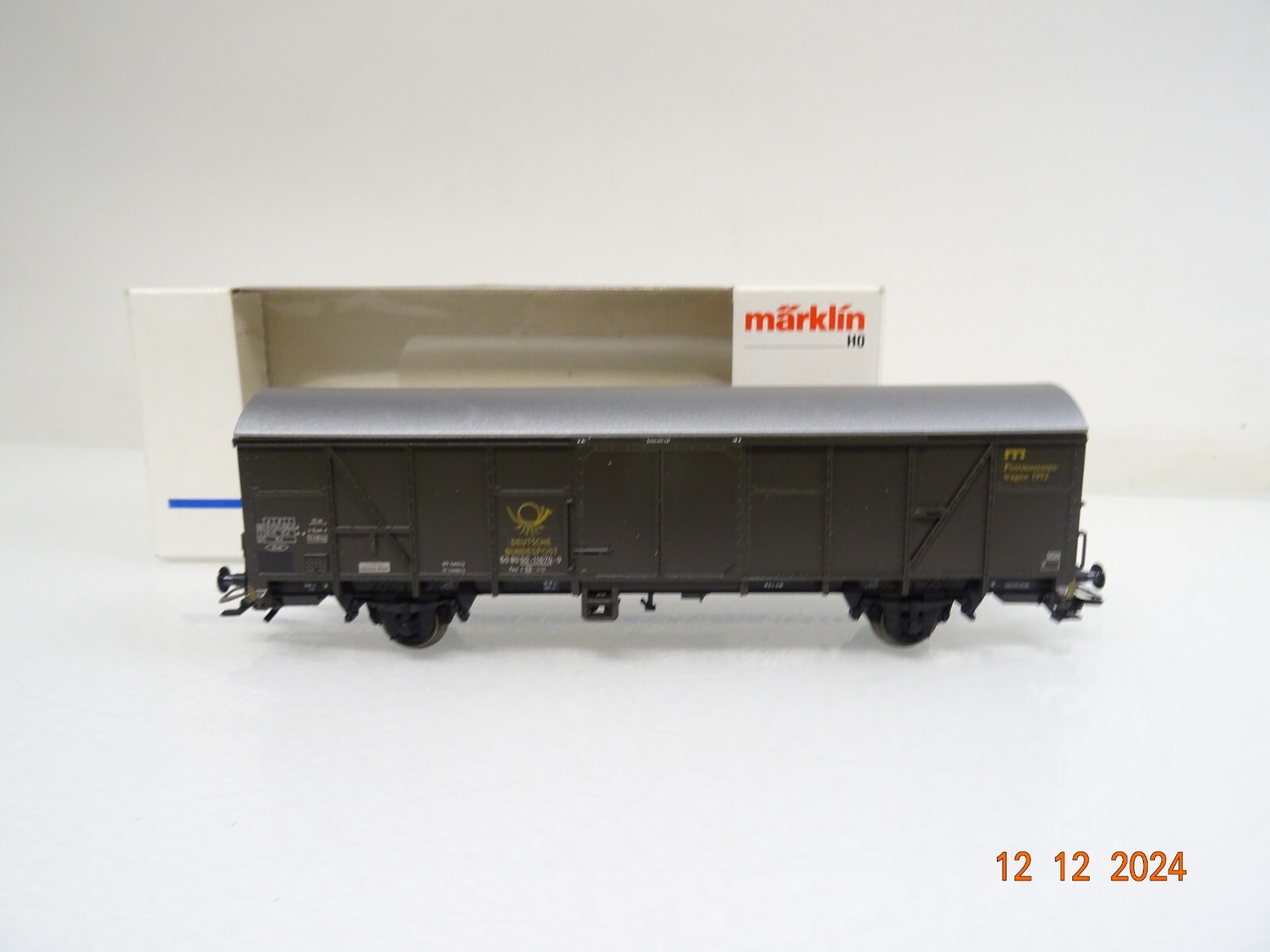 Märklin H0 gedeckter Postgüterwagen der DBP OVP PR4750