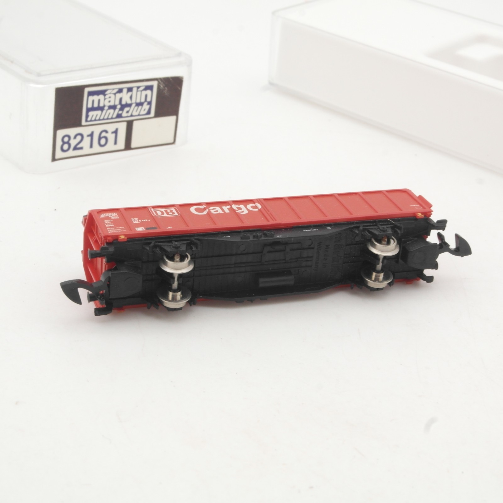 Märklin mini-club Z gedeckter Güterwagen der DB Cargo in EVP RR5448 – Bild 4