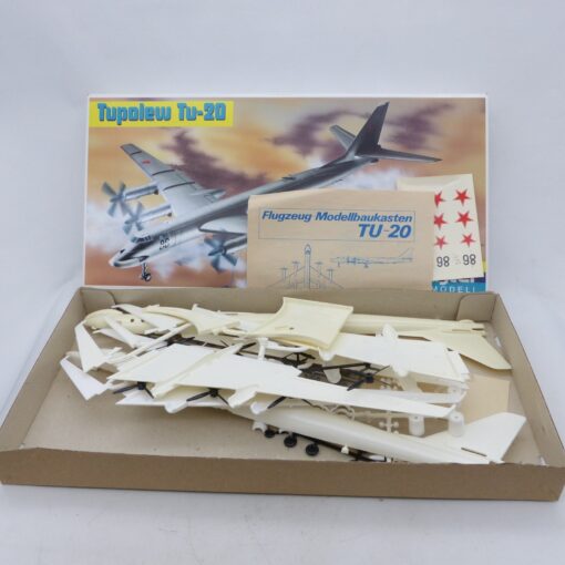 Master Modell 1:100 Bausatz 1017 Tupolew Tu-20 in OVP EX7531 – Bild 3