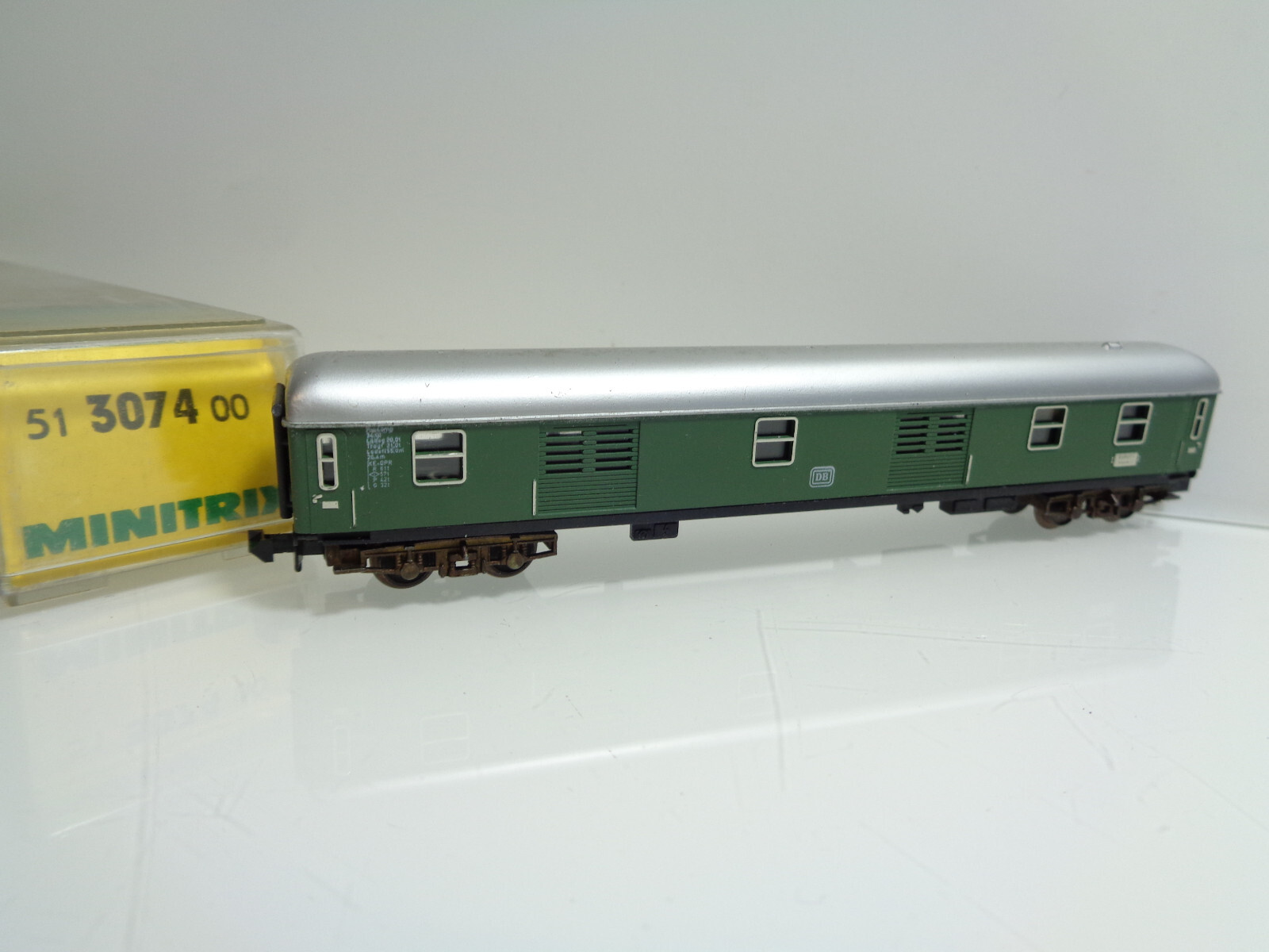 Minitrix N 51 3074 00 Schnellzug Gepäckwagen der DB in OVP JD2373