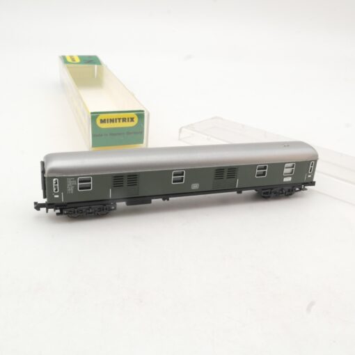 Minitrix N Gepäckwagen Stuttgart München der DB in EVP RR3911