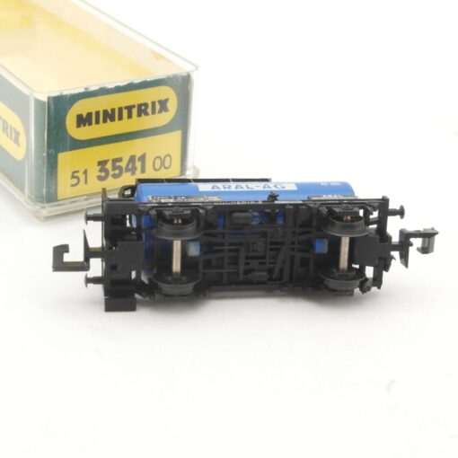 Minitrix N Kesselwagen Aral AG Bochum in EVP RR3929 – Bild 4