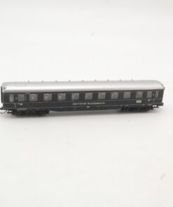 Minitrix N Personenwagen 2.Klasse der DB RR5057 o.
