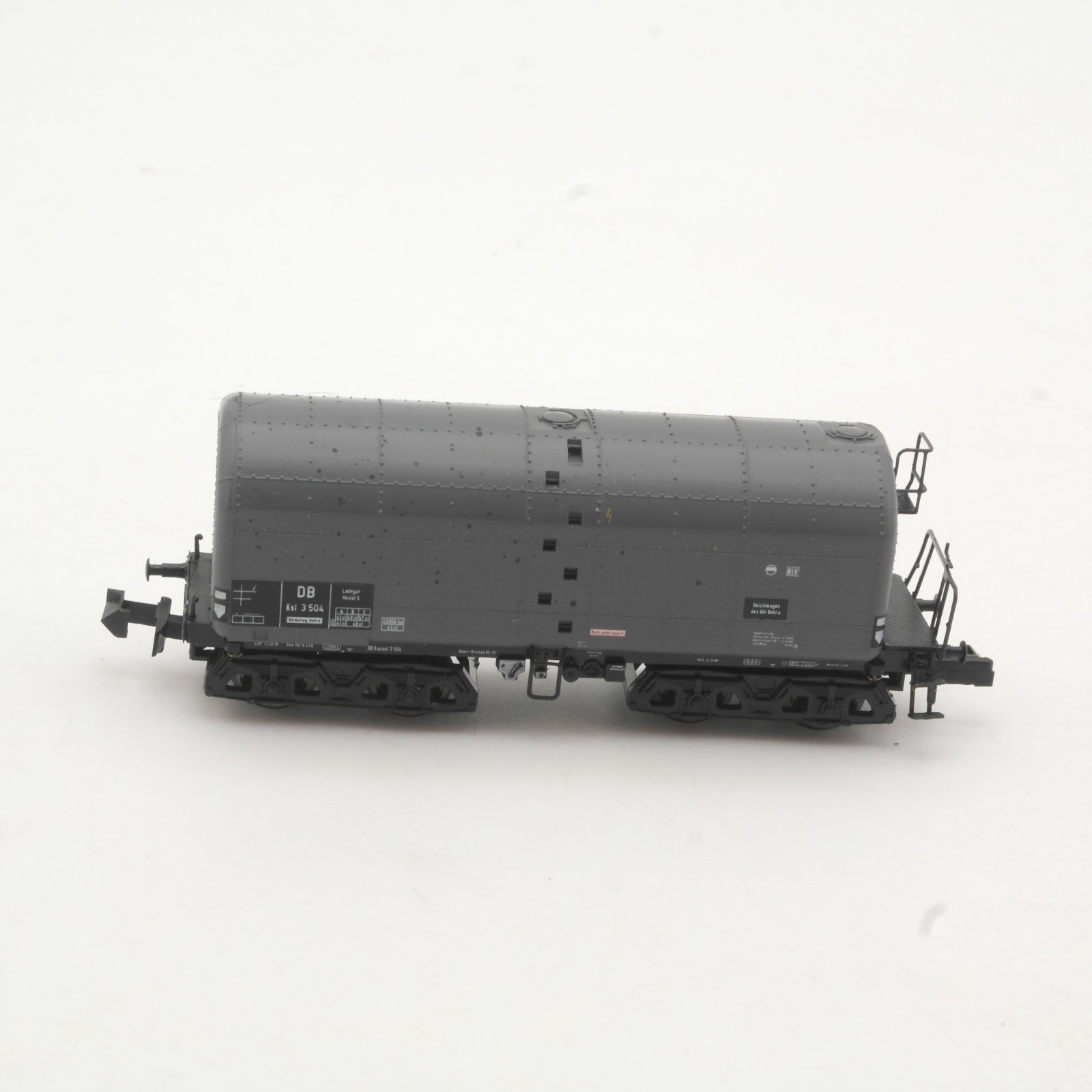 Minitrix N Schweröl Kesselwagen 3674 der DB RR5077 o. – Bild 3