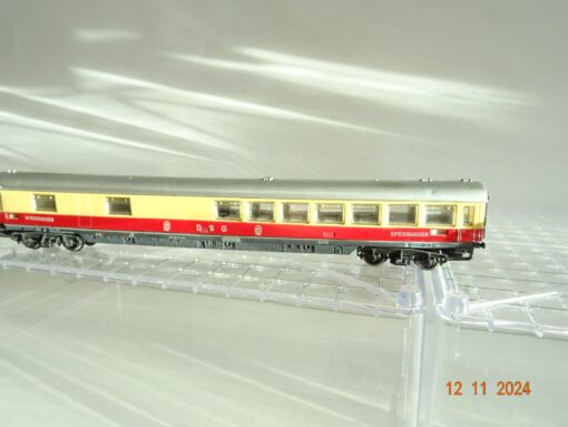 Minitrix/Arnold etc. N Personenwagen 5 Stück siehe Fotos PR3829 o. – Bild 4