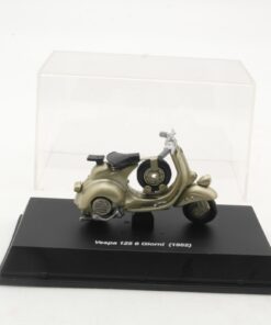 New Ray 1:32 Roller Vespa 125 6 Giorni (1952) in PC Box RR1377