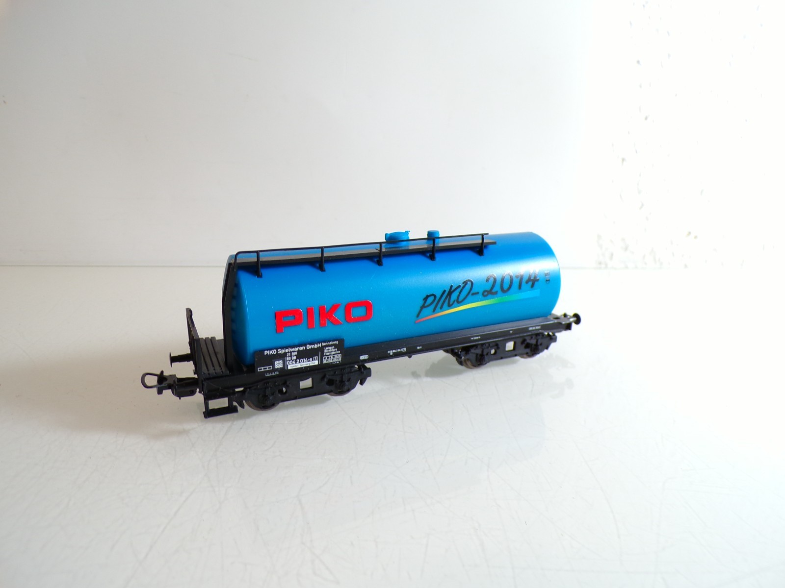 Piko H0 Kesselwagen Piko 2014 der DB RR4692 o.